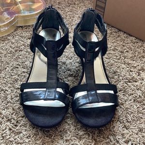 black wedge heels